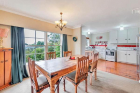 Rustic 2BR near Mission Bay with Garden Views